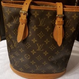 Louis Vuitton petite monogram bucket vintage